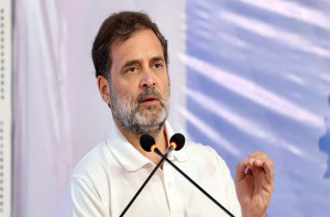 ’’ہمیں مزاحمتی راہ اختیار کرنی ہوگی کیوں کہ الیکشن آزاد و منصفانہ نہیں ہوں گے‘‘